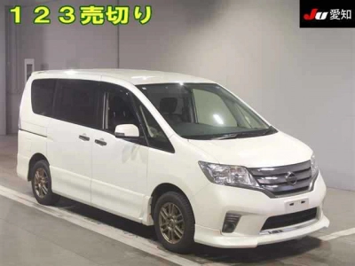 NISSAN SERENA