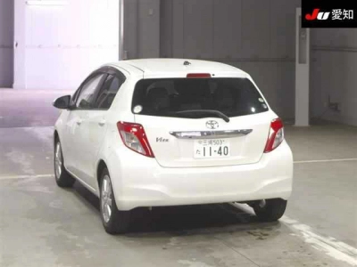 TOYOTA VITZ