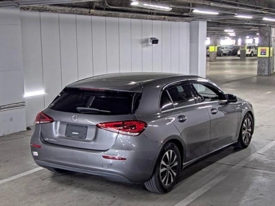 MERCEDES BENZ A CLASS