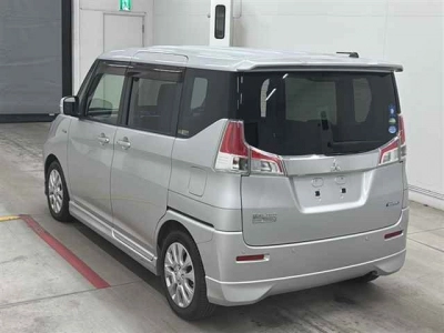 MITSUBISHI DELICA D:2
