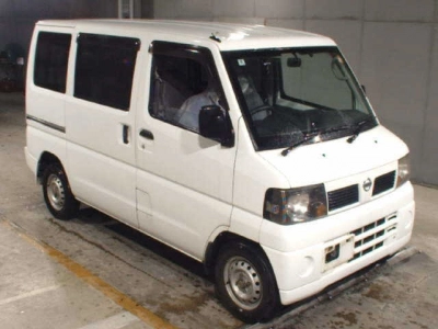 NISSAN CLIPPER