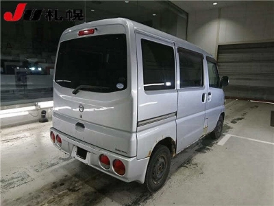 NISSAN CLIPPER VAN