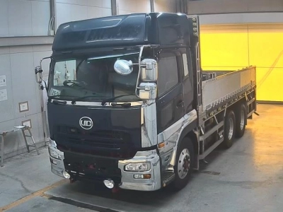 NISSAN UD