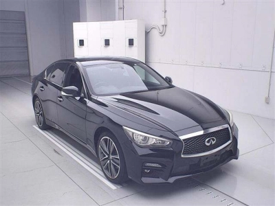 NISSAN SKYLINE