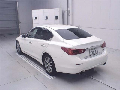 NISSAN SKYLINE