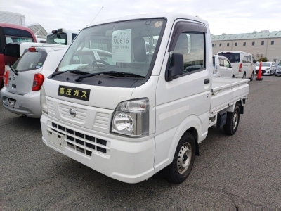 NISSAN NT100 CLIPPER