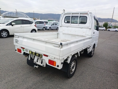 NISSAN NT100 CLIPPER