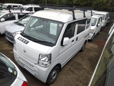 NISSAN NV100 CLIPPER