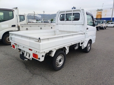 NISSAN NT100 CLIPPER
