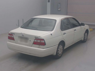 NISSAN BLUEBIRD