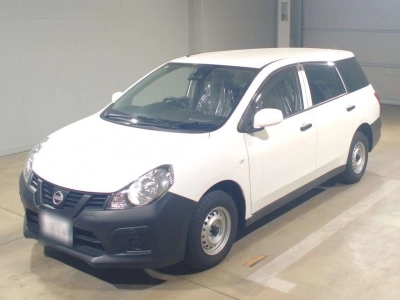 NISSAN AD