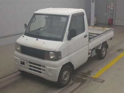NISSAN CLIPPER TRUCK
