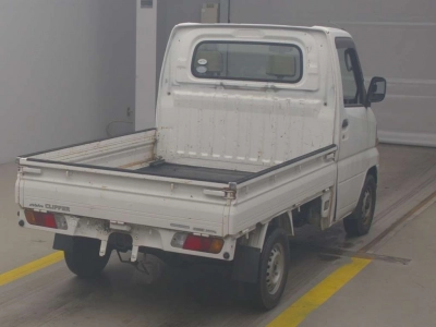 NISSAN CLIPPER TRUCK
