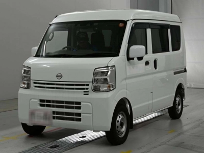 NISSAN CLIPPER VAN