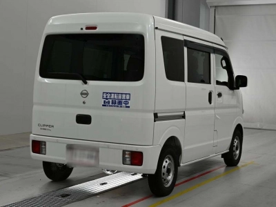 NISSAN CLIPPER VAN