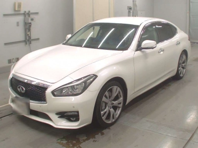 NISSAN FUGA