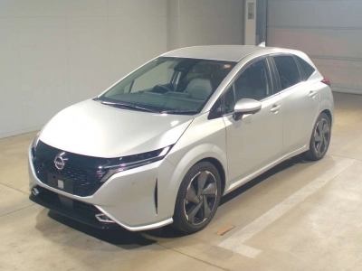 NISSAN AURA