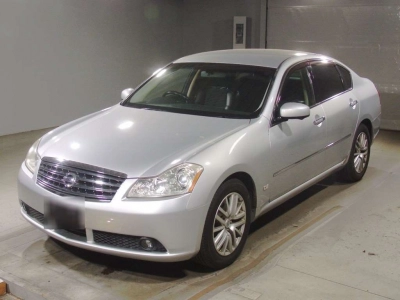 NISSAN FUGA
