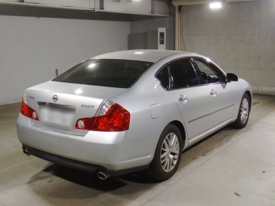 NISSAN FUGA