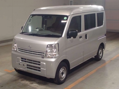 NISSAN CLIPPER VAN