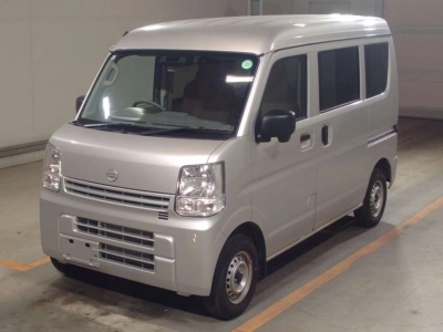NISSAN CLIPPER VAN