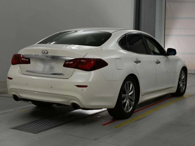 NISSAN FUGA