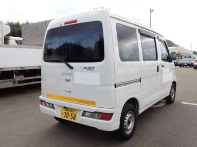 DAIHATSU HIJET CARGO