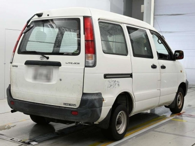 TOYOTA LITE ACE VAN