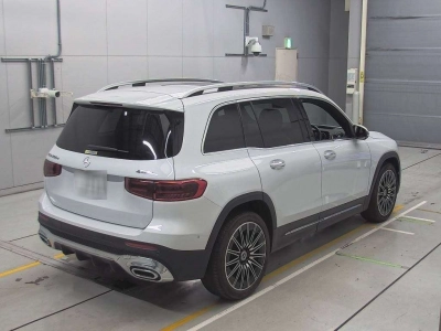 MERCEDES BENZ GLB