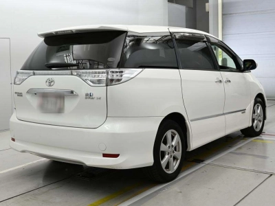 TOYOTA ESTIMA HYBRID