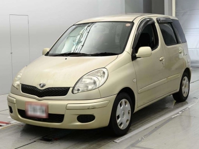 TOYOTA FUN CARGO