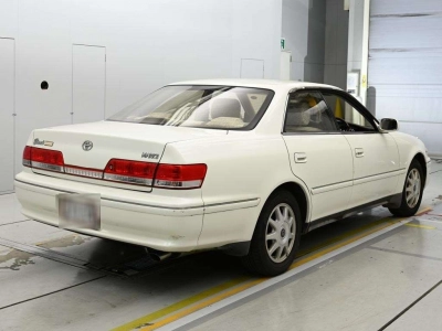 TOYOTA MARK II