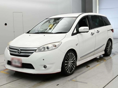 NISSAN LAFESTA