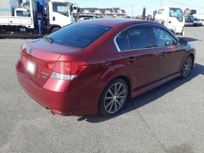 SUBARU LEGACY B4