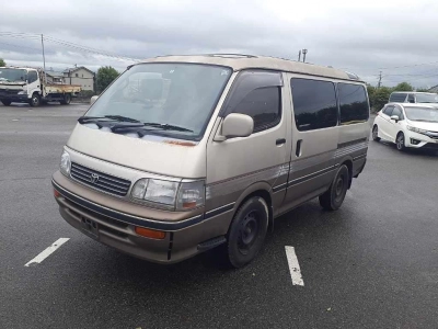 TOYOTA HIACE WAGON