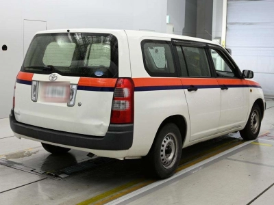 TOYOTA SUCCEED VAN