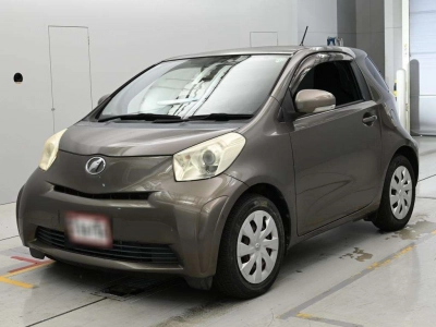 TOYOTA IQ