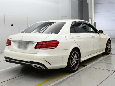MERCEDES BENZ E CLASS