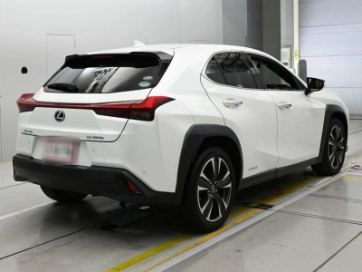 LEXUS UX