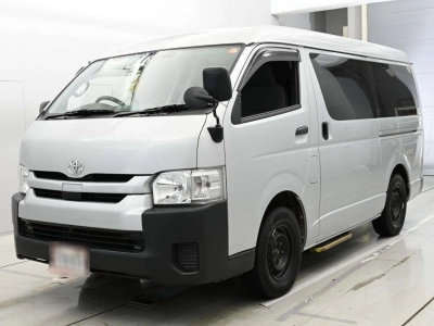 TOYOTA HIACE WAGON