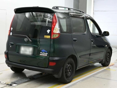 TOYOTA FUN CARGO