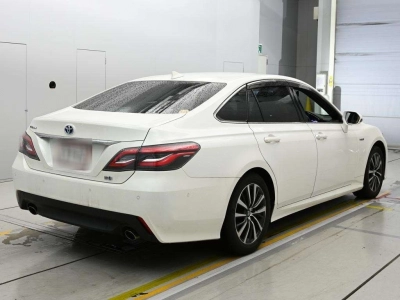 TOYOTA CROWN HYBRID