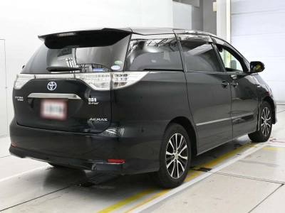 TOYOTA ESTIMA HYBRID