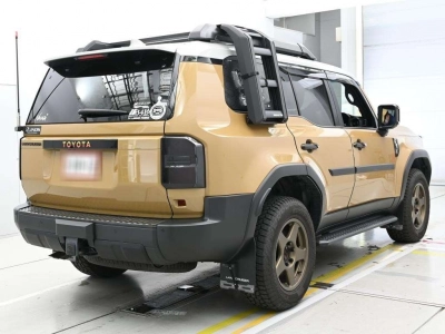 TOYOTA LAND CRUISER 250