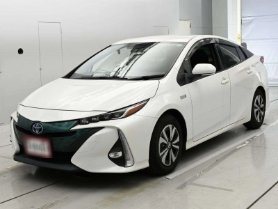 TOYOTA PRIUS PHV