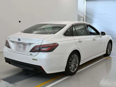 TOYOTA CROWN HYBRID