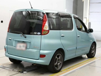 TOYOTA FUN CARGO