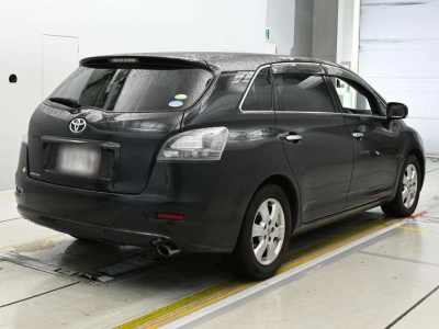TOYOTA MARK X ZIO