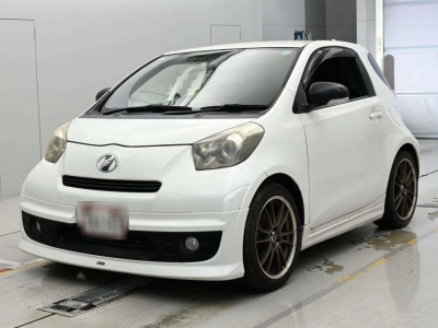 TOYOTA IQ