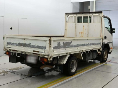 TOYOTA DYNA TRUCK